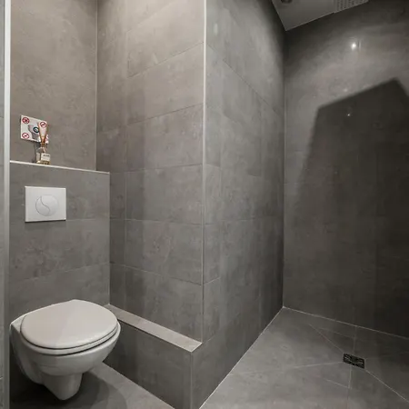La Galerie 58 - Appartement Design - 3 Chambres - Centre De Nice