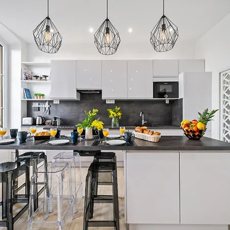 La Galerie 58 - Appartement Design - 3 Chambres - Centre De Nice * ניס